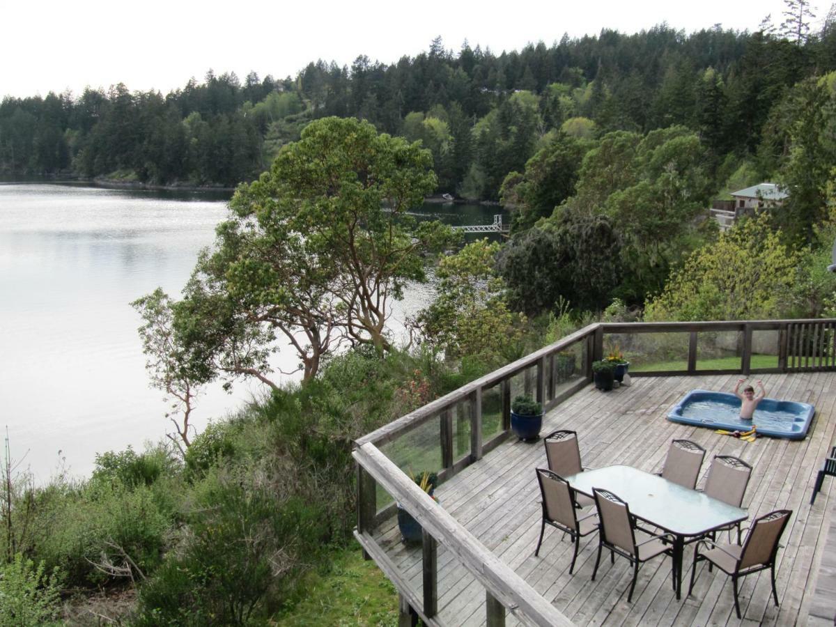 Arbutus Cove Guesthouse Metchosin Eksteriør billede